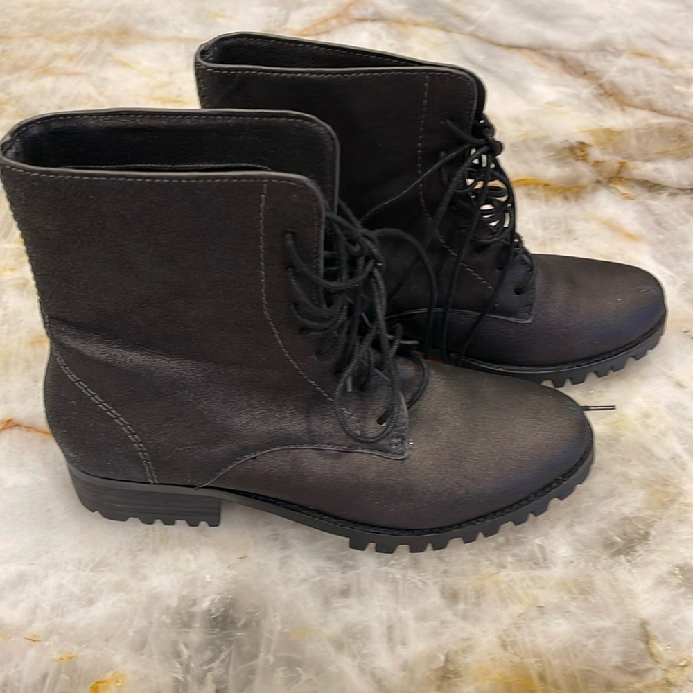Splendid boots